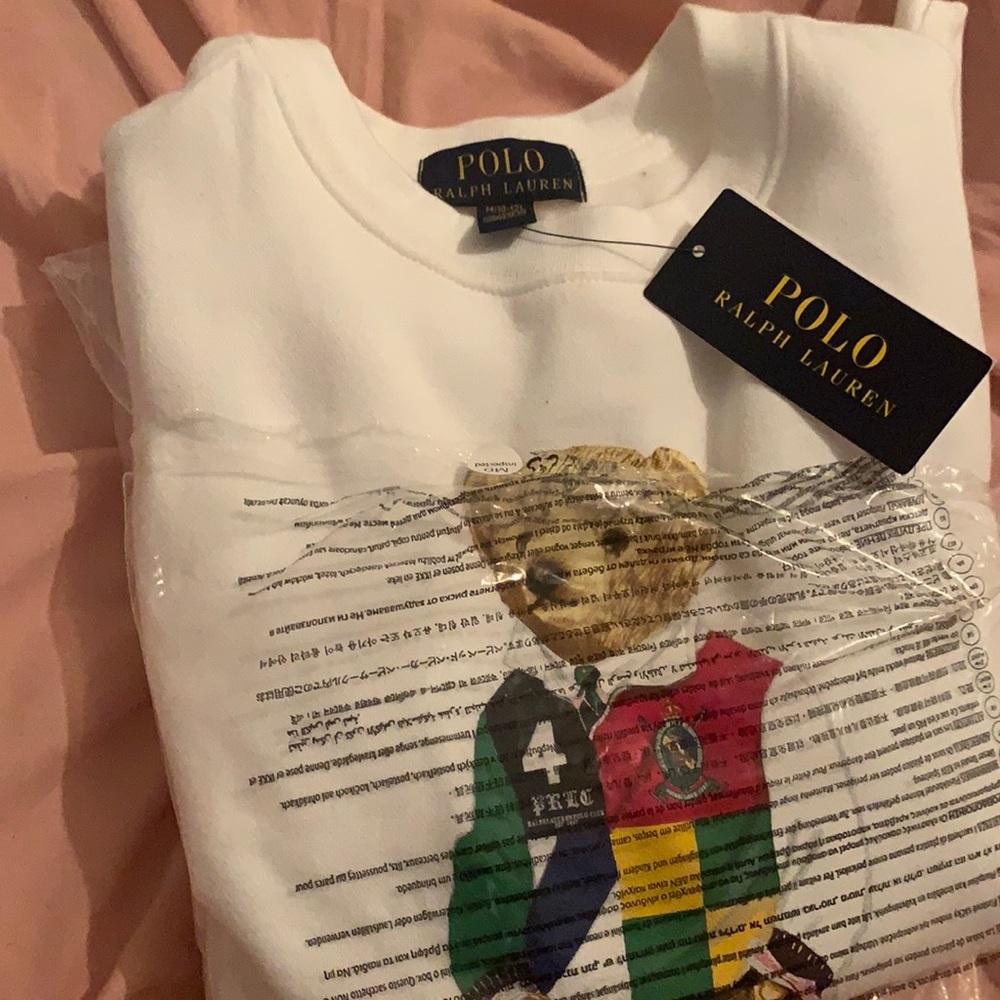 Ralph Lauren sweatshirt is a size 10/12 in boys